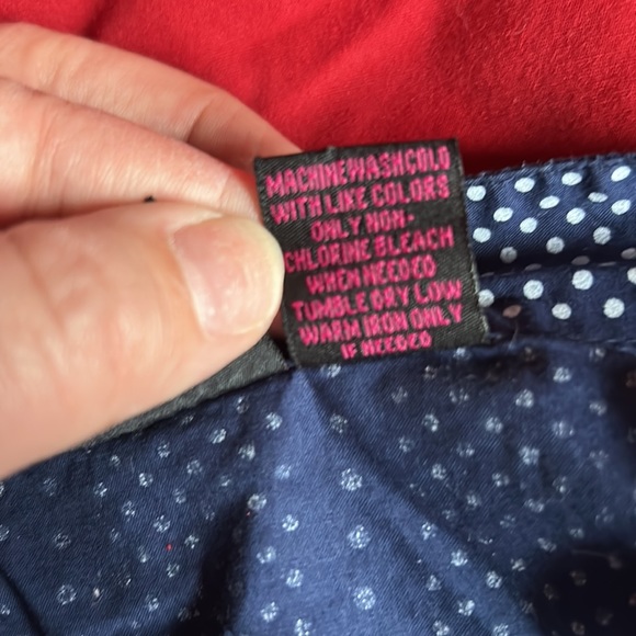 Rockabilly top with heart buttons. Blue/white size medium with stretch. - Picture 10 of 14